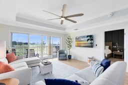 Outstanding condo