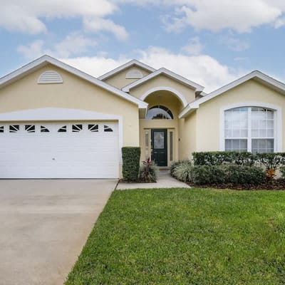 Pool & Game Room!  4-BR Retreat Near Disney Parks