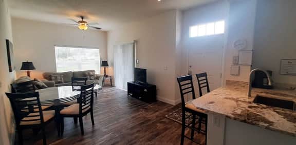  Beautiful Townhome! In a Resort! Near Disney!