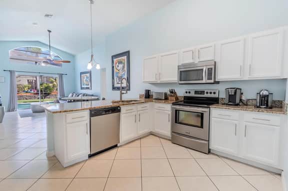 4-Bed Retreat w/ Pool, Spa & Dual Masters