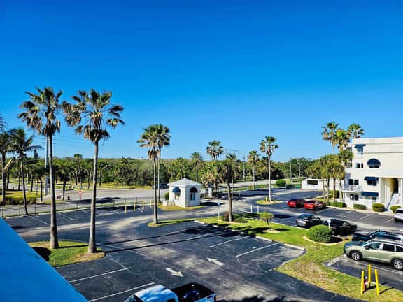 Oceanfront Condo | Beach Access | Rocket Launches 