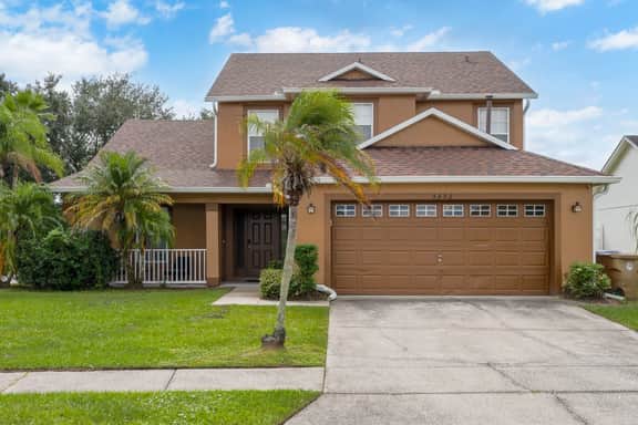 Stylish 4BR Retreat w/ Private Pool