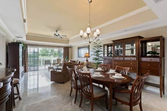 Beautiful 3 bedroom condo