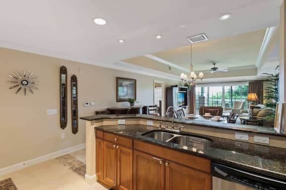 Beautiful 3 bedroom condo