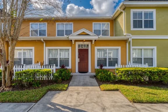 Townhome Near Disney Mid Term rentals Welcome