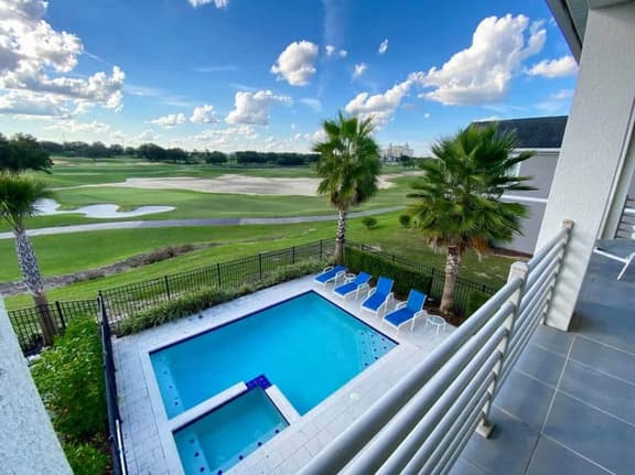 Luxurious 5 bedroom villa